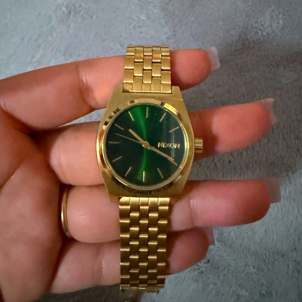 Medium Time Teller